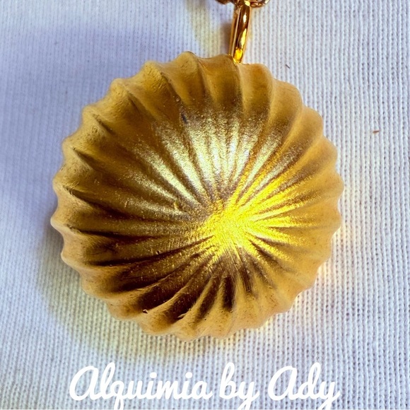 Alquimia Gold and White Necklace Set - Picture 4 of 5